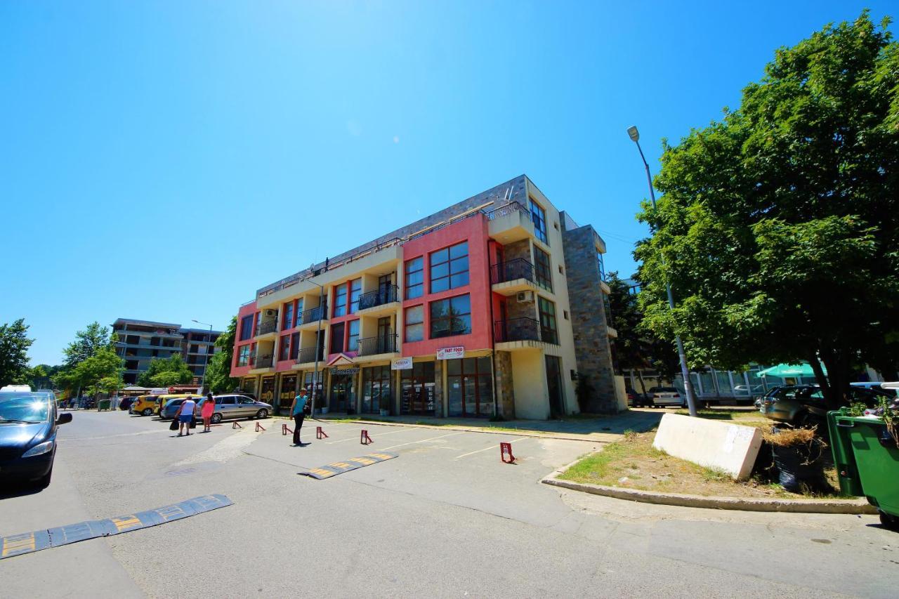 Menada Crystal Park Apartments Sluneční pobřeží Exteriér fotografie